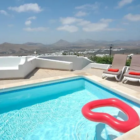 Sleeps 8 With Pool Villa *