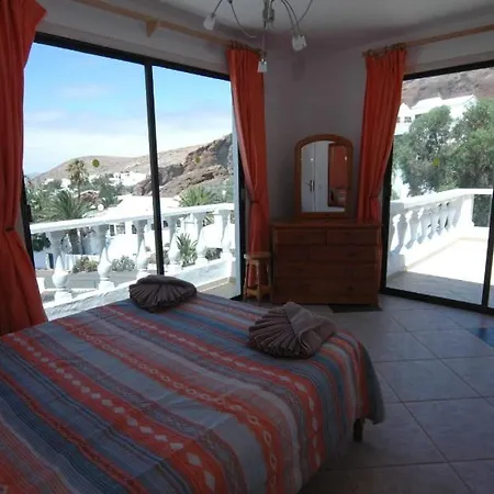 Sleeps 8 With Pool *