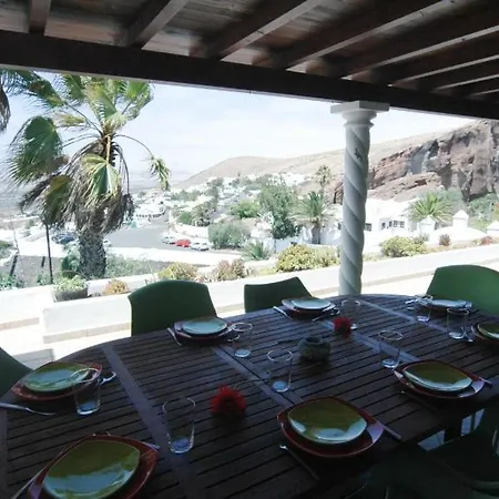Sleeps 8 With Pool *