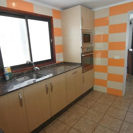 Sleeps 8 With Pool Villa Nazaret