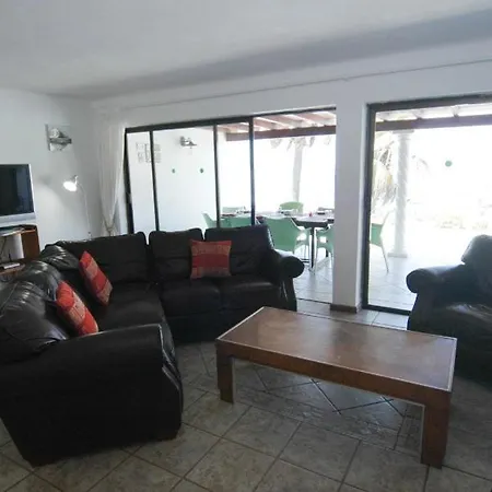 Sleeps 8 With Pool *